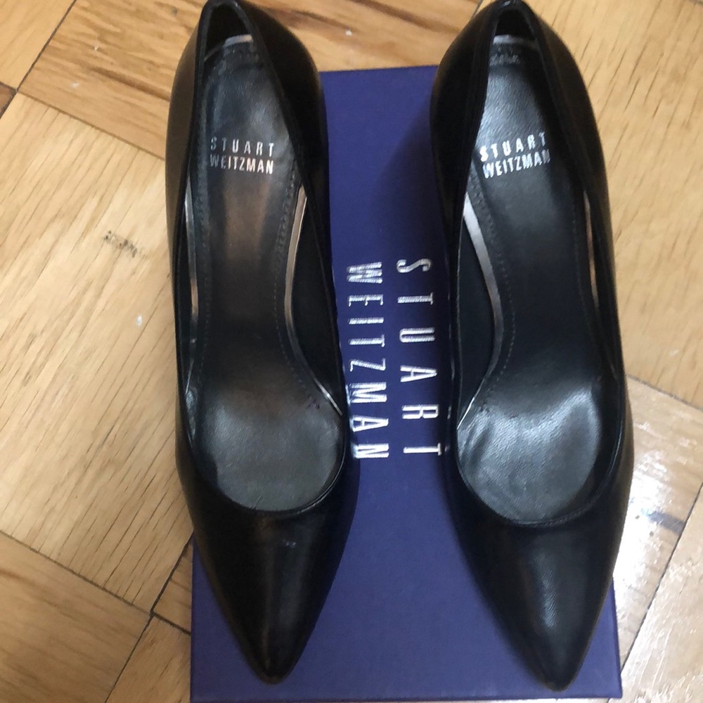 Stuart Weitzman Power Pump
